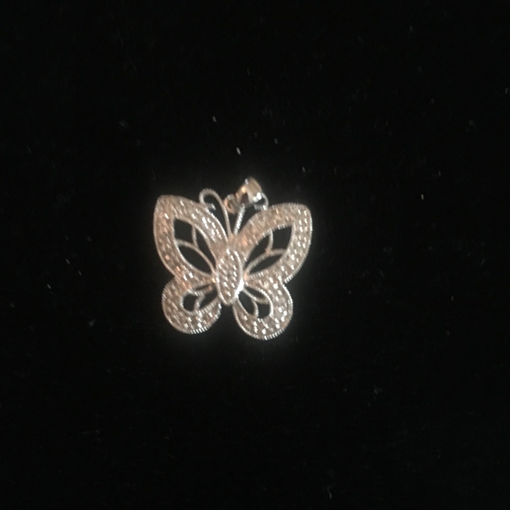 HP:14K White Gold & Diamonds Butterfly Pendant - Picture 3 of 3